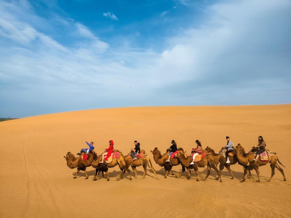 Dunhuang Vivian Desert Camping Hotel Exterior photo